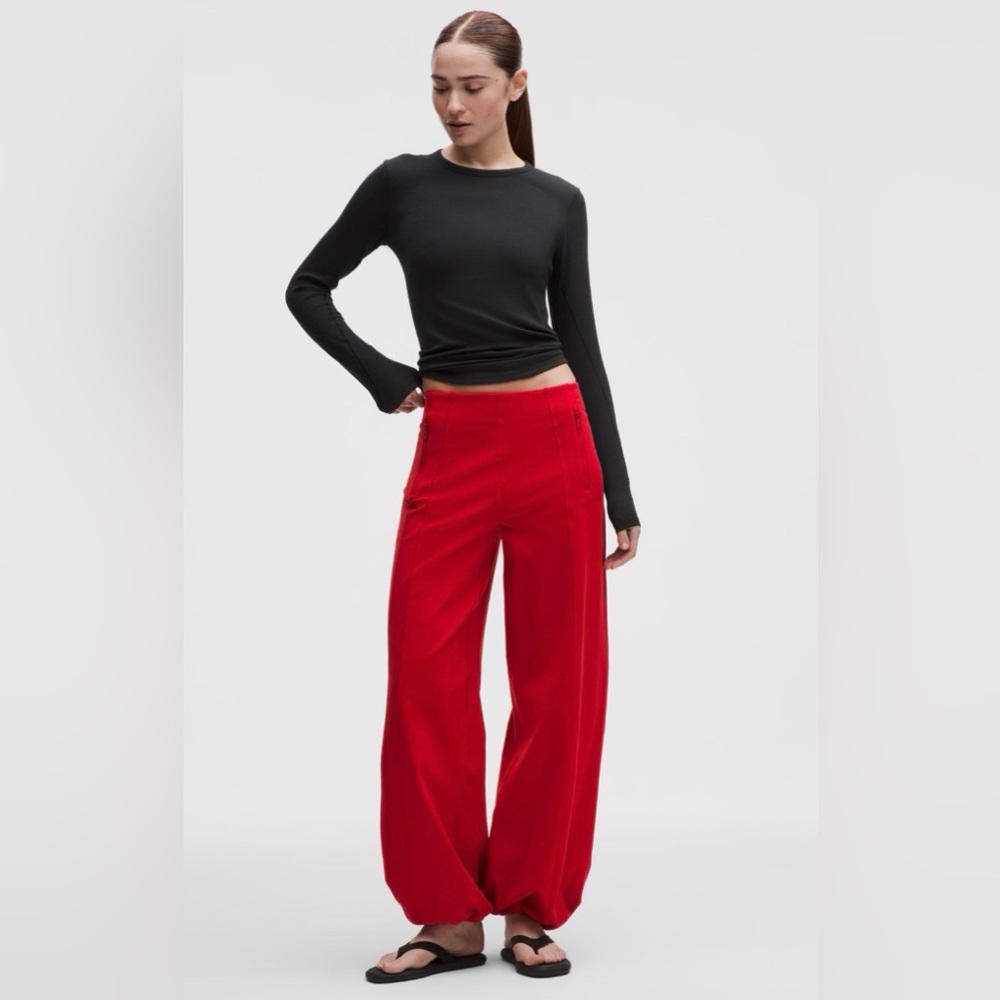 Lululemon Black Hold Tight long sleeve shirt.